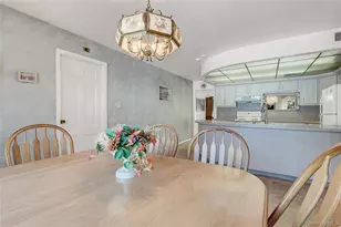 1538 10th St, West Babylon, NY 11704 - Photo 9