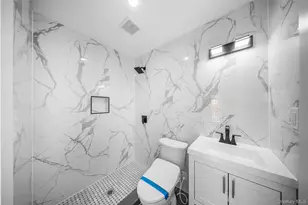 11-20 128th St, College Point, NY 11356 - Photo 27