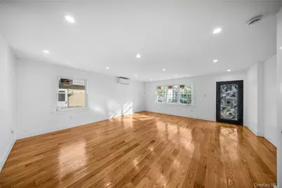 1120 128th Street, College Point, NY 11356 - Photo 7