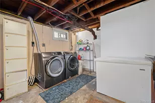 2197 6th St, East Meadow, NY 11554 - Photo 23