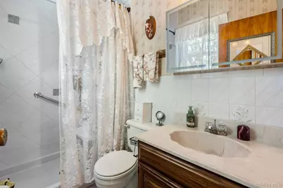 736 Bellmore Road, North Bellmore, NY 11710 - Photo 15