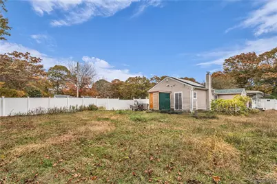 120 Somerset Avenue, Mastic, NY 11950 - Photo 31