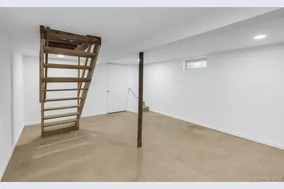 120 Somerset Avenue, Mastic, NY 11950 - Photo 25