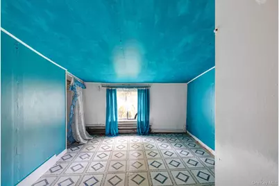 207 Horns Park S, Hyde Park, NY 12538 - Photo 33