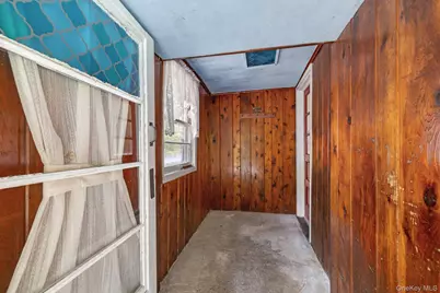 207 Horns Park S, Hyde Park, NY 12538 - Photo 21