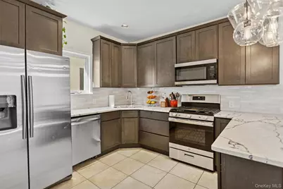 436 W Walnut Street, Long Beach, NY 11561 - Photo 11