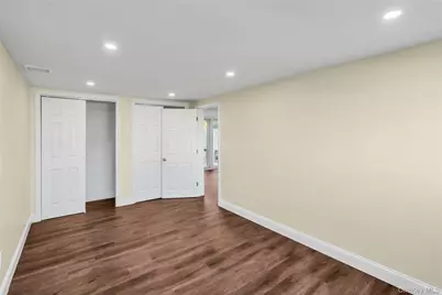 248 N Iowa Avenue, Massapequa, NY 11758 - Photo 11