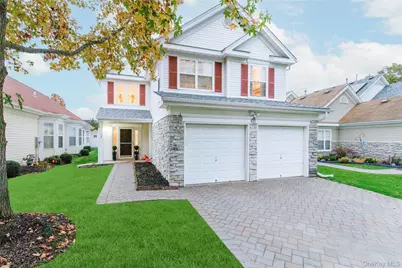 17 Ariel Drive, Middle Island, NY 11953 - Photo 3