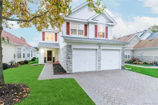 17 Ariel Dr, Middle Island, NY 11953 - Photo 3