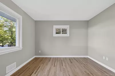 20 Jerrys Avenue, Nanuet, NY 10954 - Photo 13