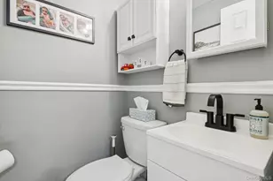 312 Clubhouse Ct, Coram, NY 11727 - Photo 15