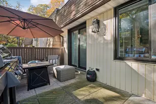 312 Clubhouse Ct, Coram, NY 11727 - Photo 17