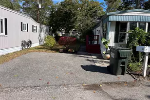 37-64 Hubbard Ave, Riverhead, NY 11901 - Photo 31