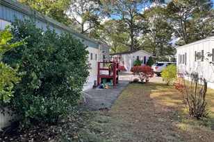 37-64 Hubbard Ave, Riverhead, NY 11901 - Photo 29