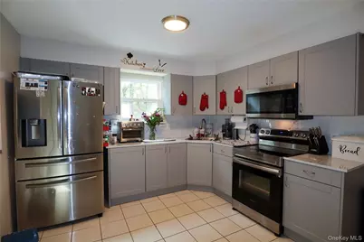 143 Jefferson Avenue, Wyandanch, NY 11798 - Photo 7