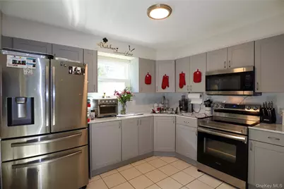 143 Jefferson Avenue, Wyandanch, NY 11798 - Photo 9