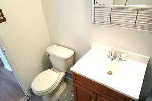 75 Noble St, Lynbrook, NY 11563 - Photo 23