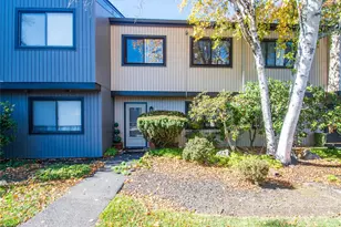 1807 Holly Walk, Poughkeepsie, NY 12603 - Photo 21