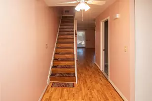 1807 Holly Walk, Poughkeepsie, NY 12603 - Photo 9