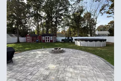 56 Glenmere Lane, Coram, NY 11727 - Photo 19