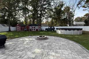 56 Glenmere Ln, Coram, NY 11727 - Photo 19