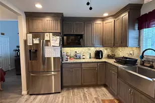 56 Glenmere Ln, Coram, NY 11727 - Photo 5