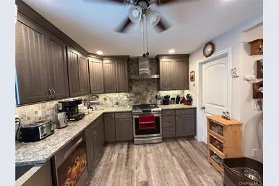 56 Glenmere Lane, Coram, NY 11727 - Photo 7