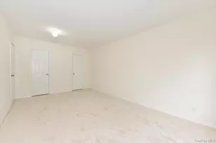 195 S Middle Neck Rd, Great Neck, NY 11021 - Photo 21