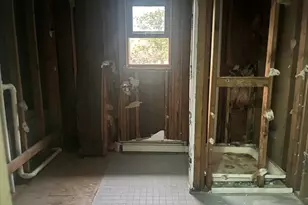 25 Avenue B, Holbrook, NY 11741 - Photo 21