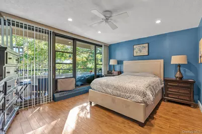 162-11 9th Ave #3D, Whitestone, NY 11357 - Photo 7