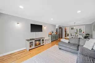 14 Glen Hollow Dr, Holtsville, NY 11742 - Photo 5