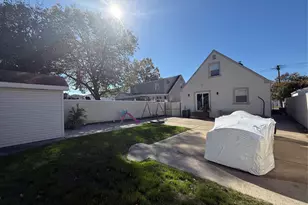 158-11 84th St, Howard Beach, NY 11414 - Photo 29