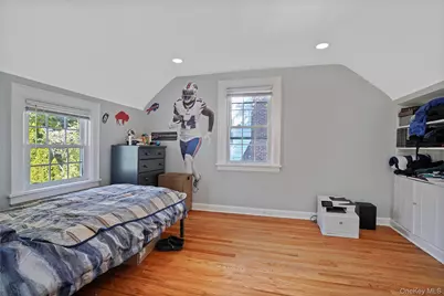 8 Craven Lane, White Plains, NY 10605 - Photo 13