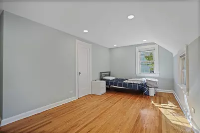 8 Craven Lane, White Plains, NY 10605 - Photo 17