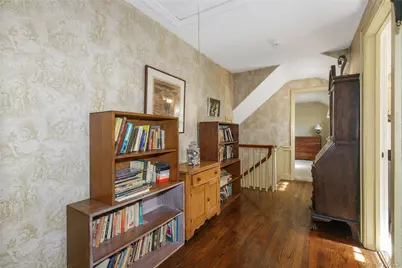 26 Vista Hill Road, Great Neck, NY 11021 - Photo 17