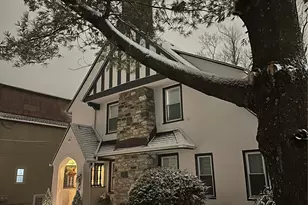 25 Parkway Rd, Bronxville, NY 10708 - Photo 17