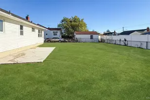 3 Beta Dr, Amityville, NY 11701 - Photo 5