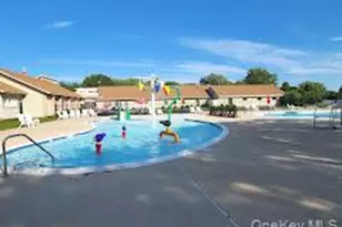 49 Pointe Cir S, Coram, NY 11727 - Photo 15