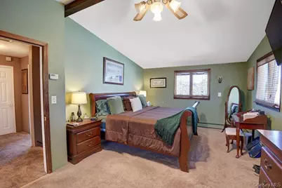 444 Division Avenue, Hicksville, NY 11801 - Photo 23