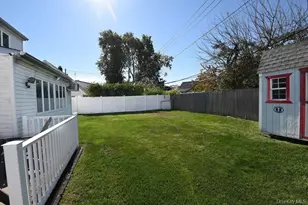 444 Division Ave, Hicksville, NY 11801 - Photo 35