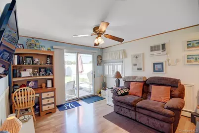 444 Division Avenue, Hicksville, NY 11801 - Photo 19