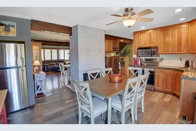 444 Division Avenue, Hicksville, NY 11801 - Photo 3