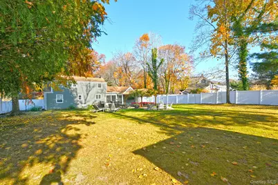 12 Darling Avenue, Smithtown, NY 11787 - Photo 33