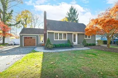 12 Darling Avenue, Smithtown, NY 11787 - Photo 3