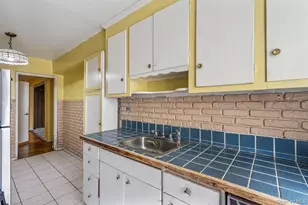 33-26 92nd St, Jackson Heights, NY 11372 - Photo 7