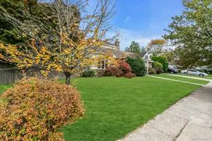 4 Greenway Dr, Syosset, NY 11791 - Photo 3