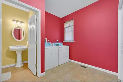 1356 Longview Avenue, Peekskill, NY 10566 - Photo 13