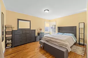 310 Miller Ave, Freeport, NY 11520 - Photo 17