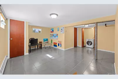 310 Miller Avenue, Freeport, NY 11520 - Photo 25