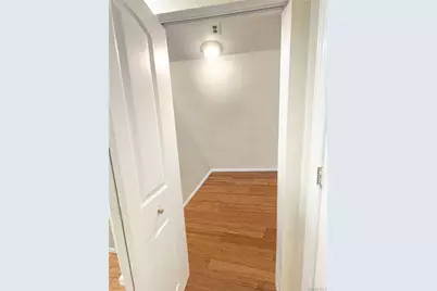 573 S 5th Street, Lindenhurst, NY 11757 - Photo 11